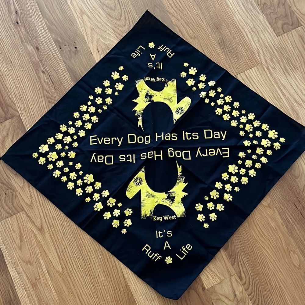 “Every dog has its day”Dog puppy terrier Key West Black & Gold Bandana PET NWOT